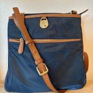 MICHAEL Michael Kors
Kempton Large Pocket Crossbody